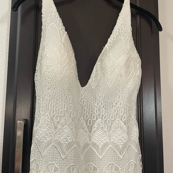 Made With Love wedding dress. - Picture 4 of 9